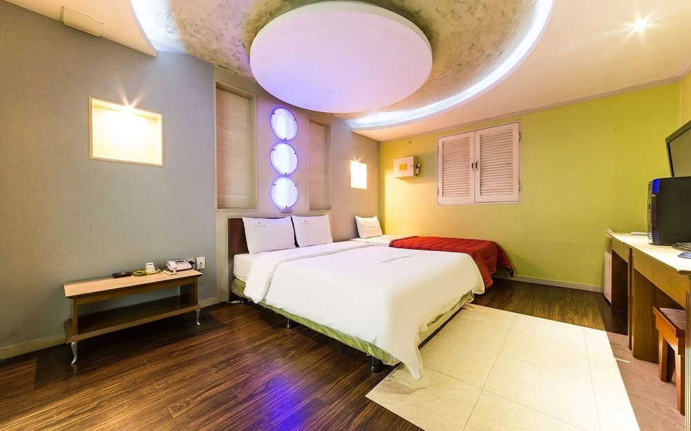 Bedroom
