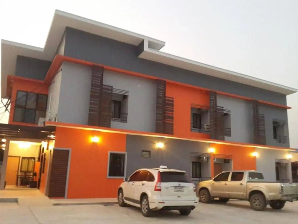 Two Fo House