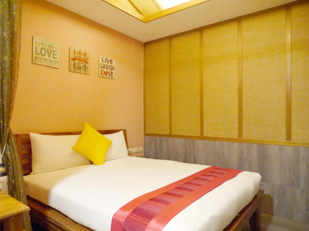 Sin Sin Hotel I — 4