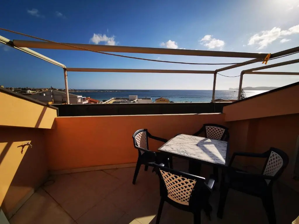 Apartment with sea view