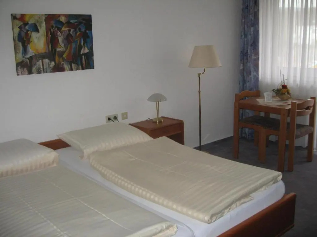 Hotel Alt Holzhausen - Chambres