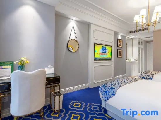 Premier room