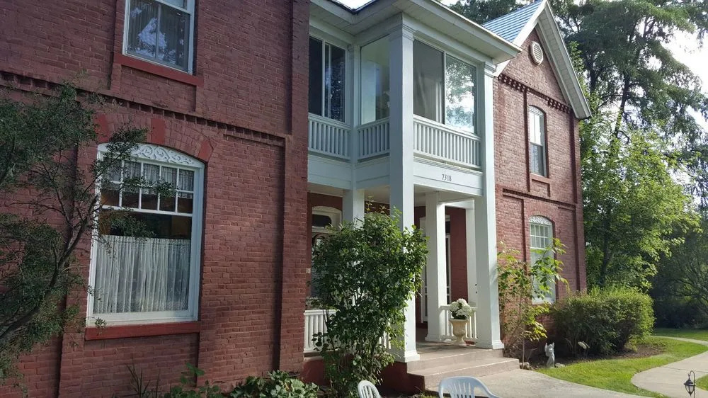 Valley House Inn