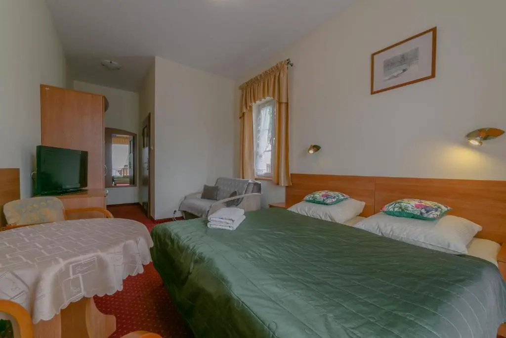 Standard Double room with balcony (full double bed)