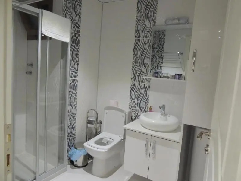 Comfort room