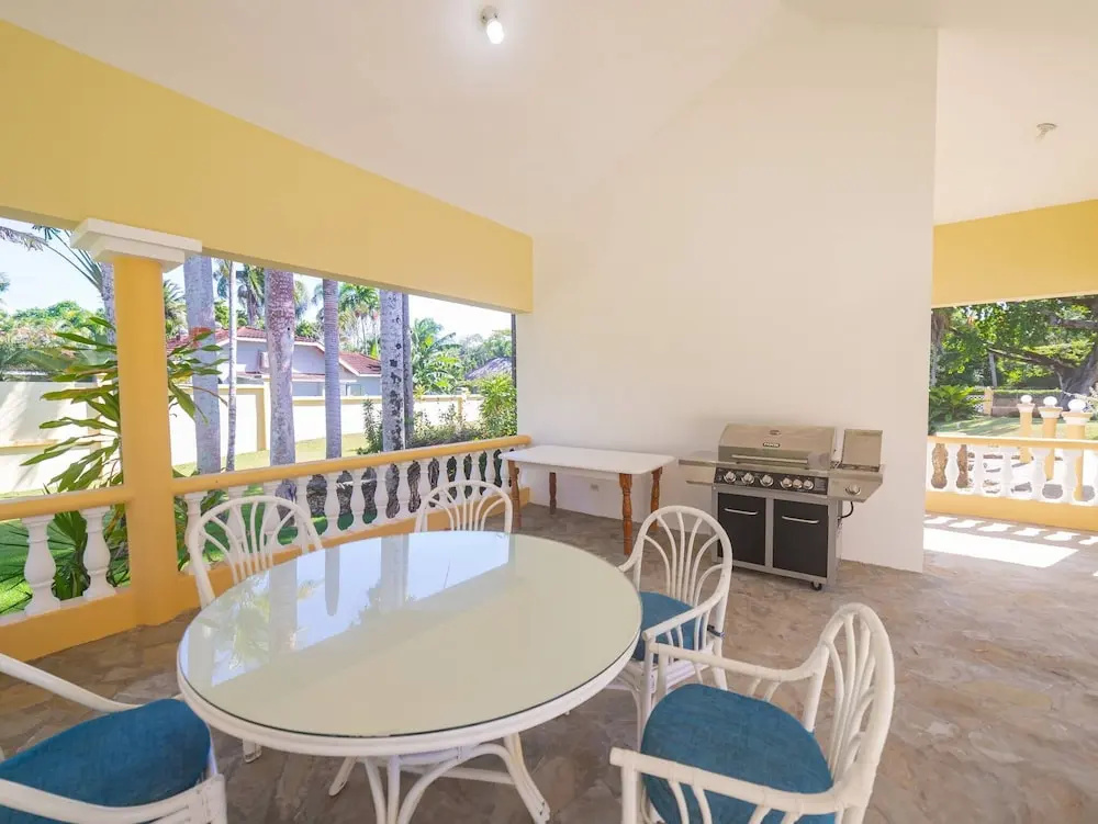 Casati Pearl House, Big House With Private Pool!