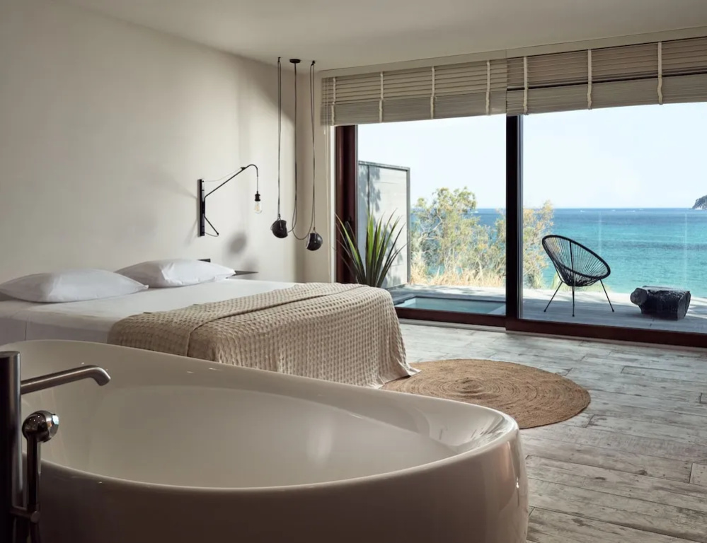 Premium Junior Suite with balcony and with sea view