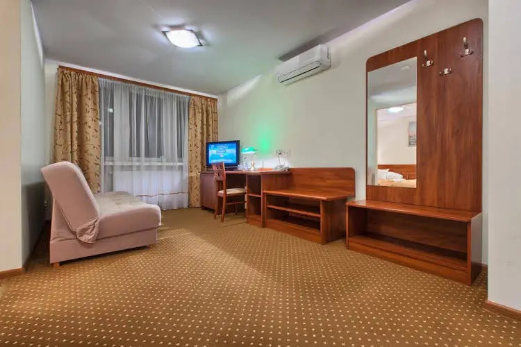 Lobby & Reception