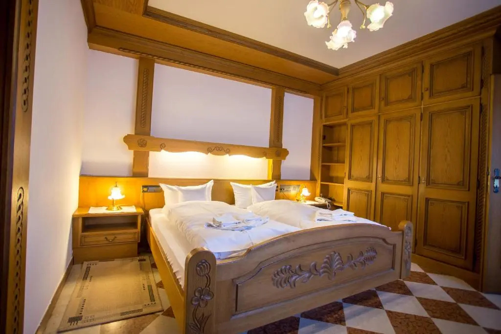 Hotel Hirsch - Chambres