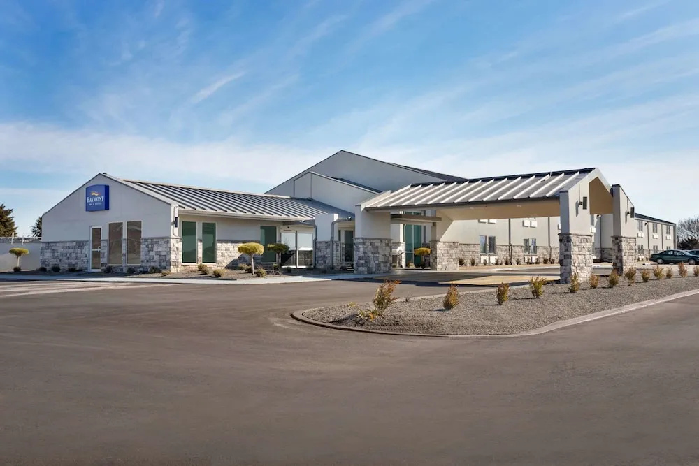 Quality Inn Shawnee North I-40