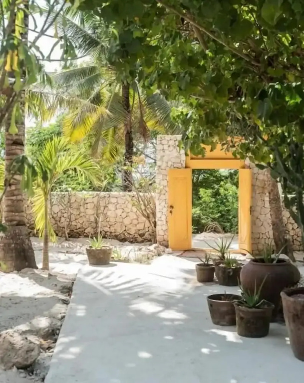 The Yellow Door Spa & Retreat Houses