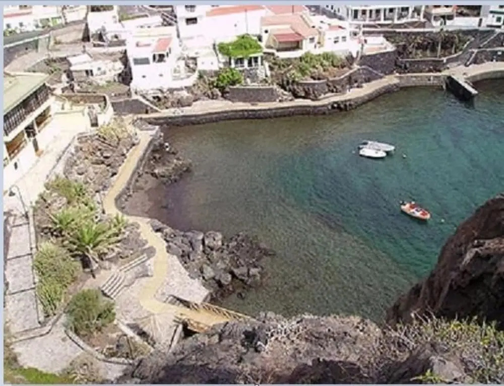 House in Tamaduste, El Hierro 102516 by MO Rentals