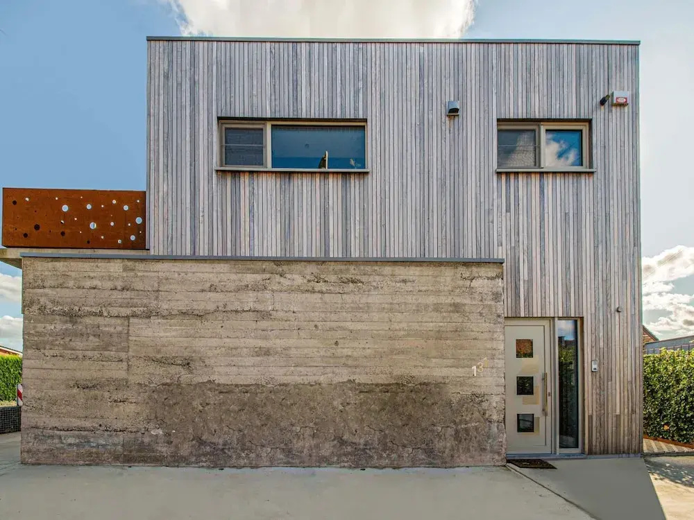 Vintage Holiday Home in Visé Richelle near City Center