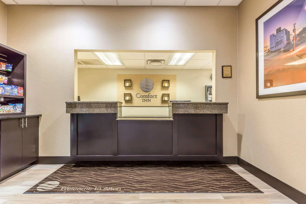 Lobby & Reception