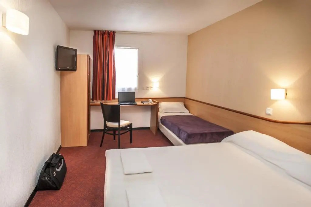 Brit Hotel Confort Montauban - Chambres