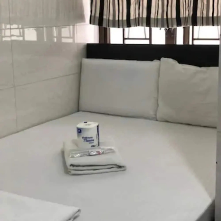 Deluxe Double room (full double bed)