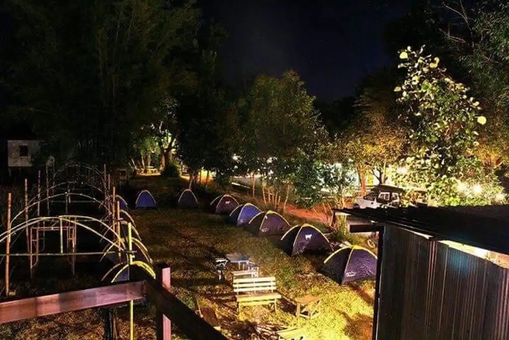 Slow Life Coffee Bar and Hostel