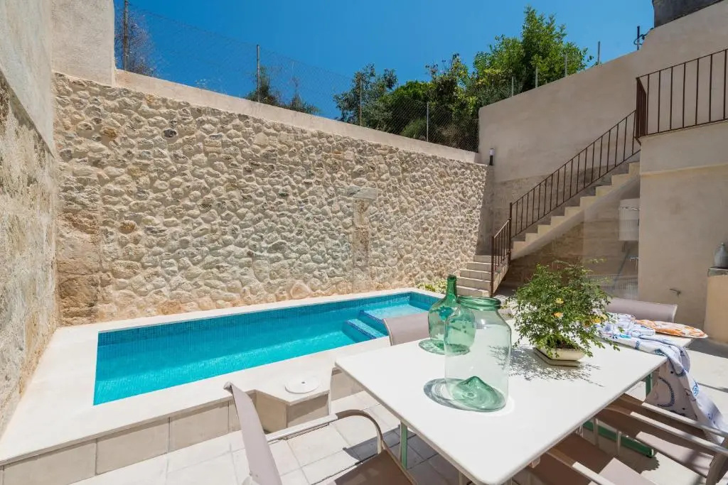 3 Bedrooms Villa