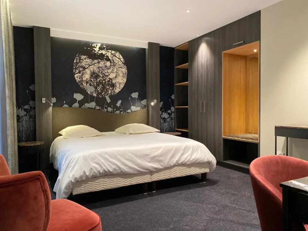 Superior Double room with balcony (full double bed)