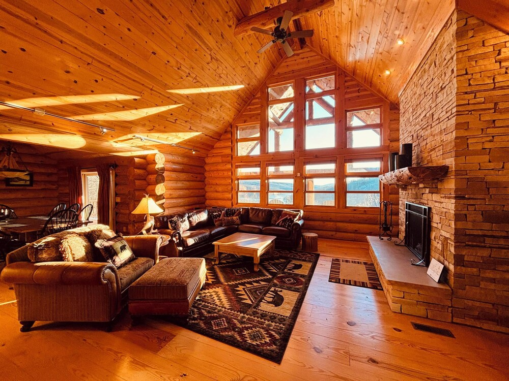4 Bedrooms Cottage with balcony