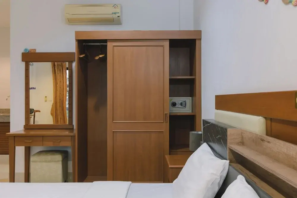 Трёхместная студия с балконом в Kataonsea Bungalows