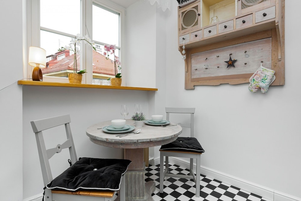 Mariensztat Warsaw by Renters