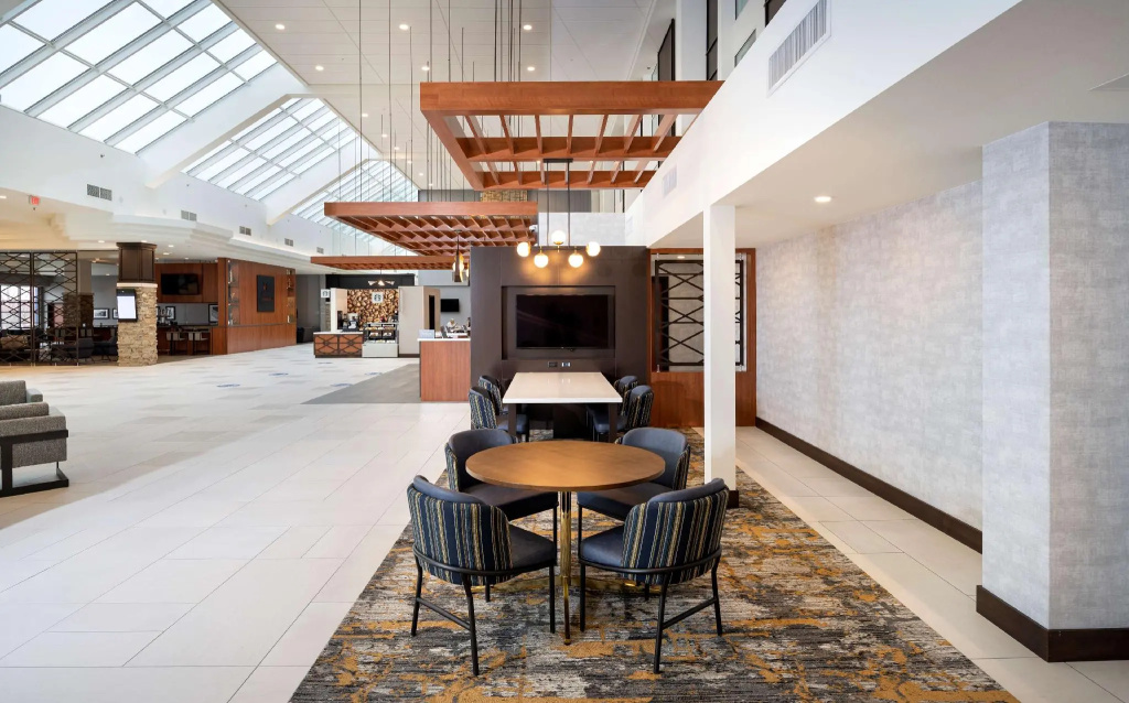 DoubleTree by Hilton Madison East - Chambres
