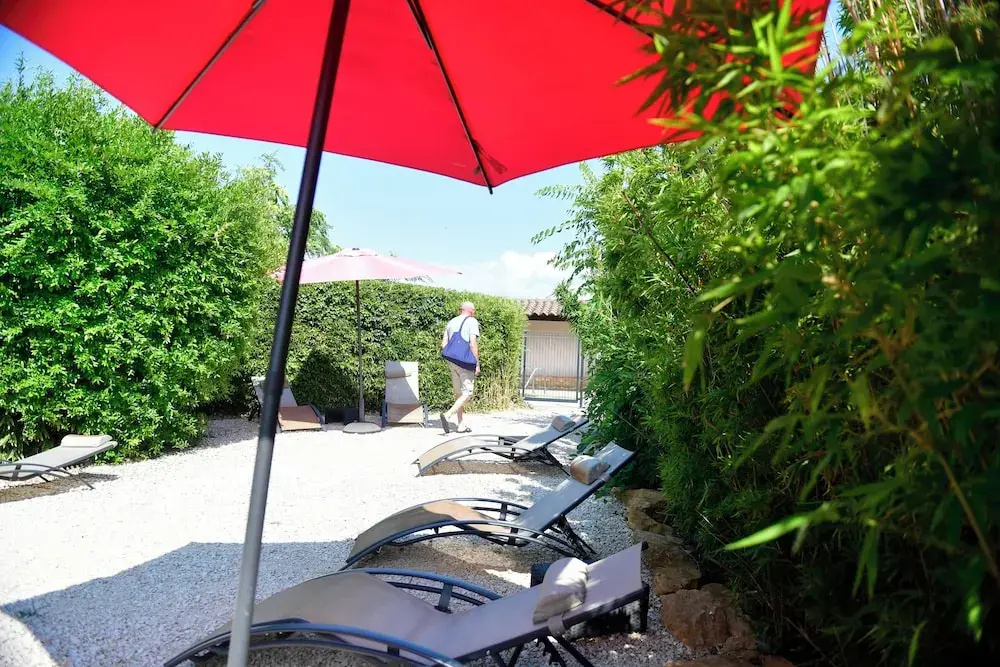 Le Mas Des Aigras - Hôtel & Restaurant