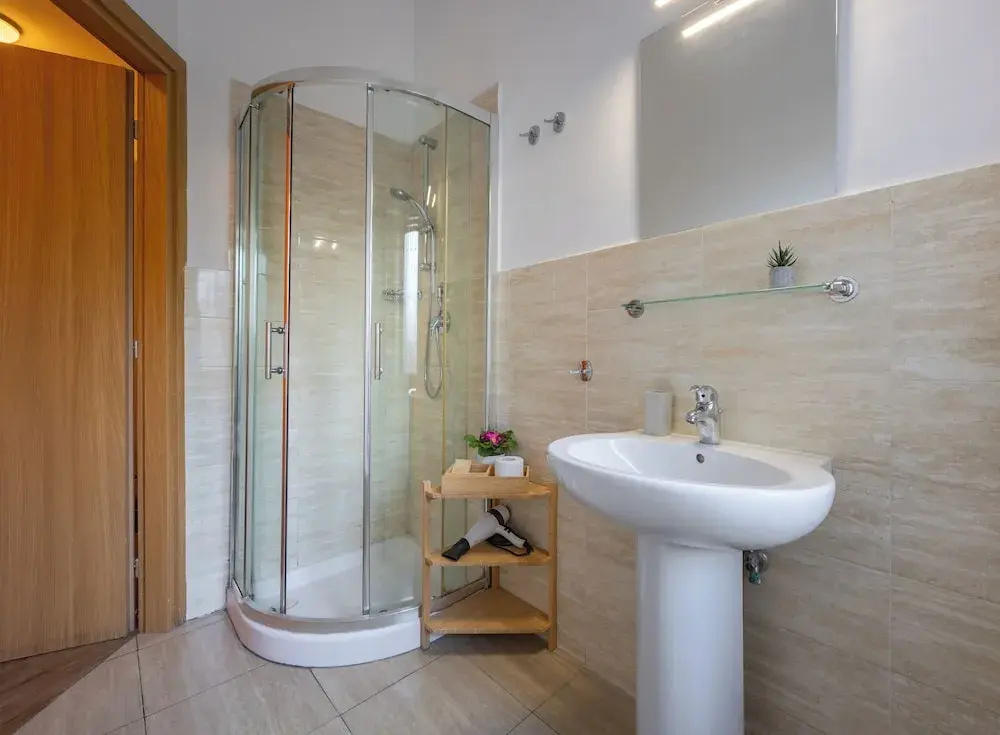 Comfort room with balcony