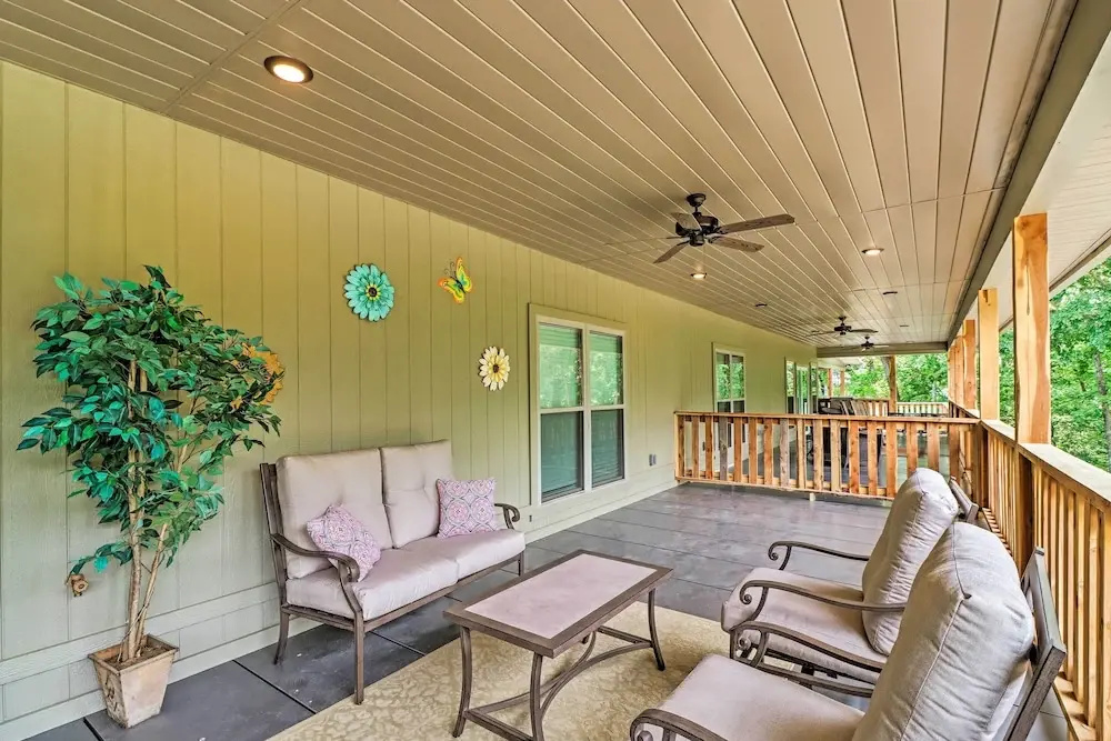 Bull Shoals Condo Retreat ~ 1 Mi to Marina!
