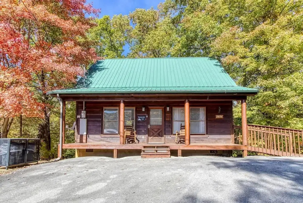 Whispering Pines by Beyond Expectations With Hot Tub