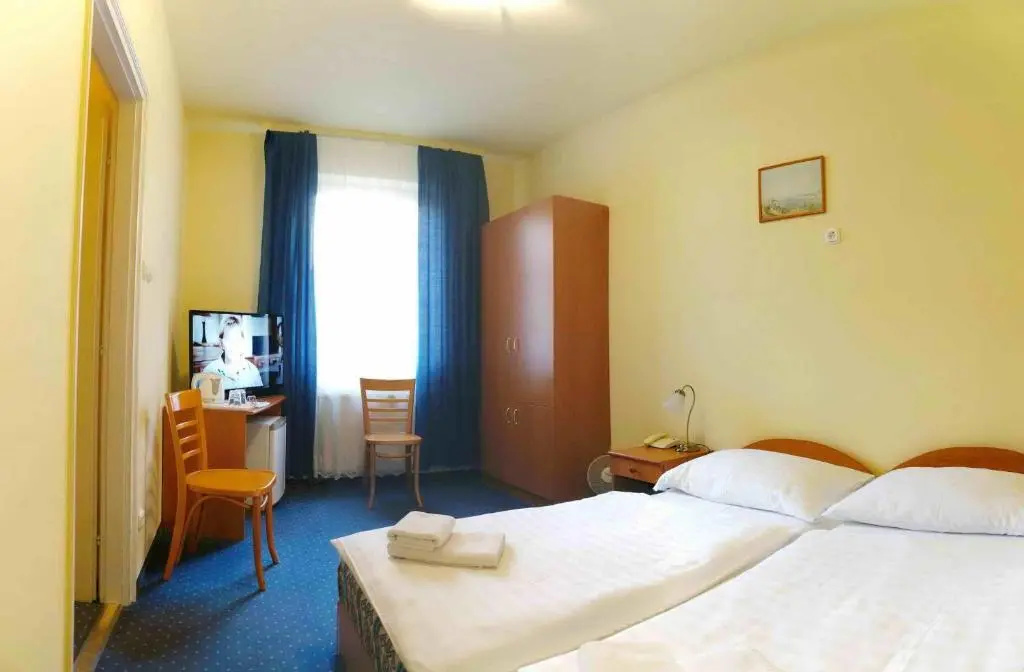 Hotel Corvin - Chambres