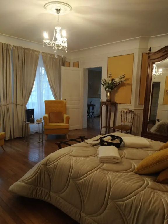 Royal room
