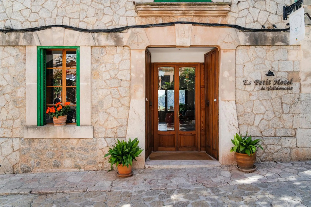 Es Petit Hotel De Valldemossa by null