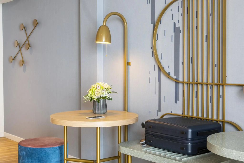 Capri by Fraser Leipzig — фото 2