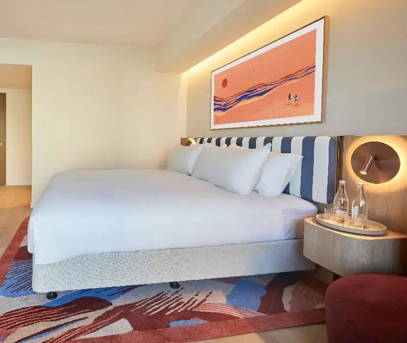 Deluxe Double room with view (full double bed)