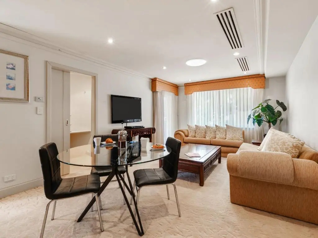 1 Bedroom Executive Suite with river view
