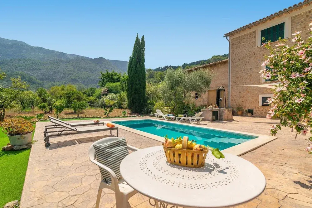 Villa Frontera in S Ller