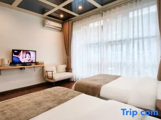 Standard Double room with balcony (twin beds)