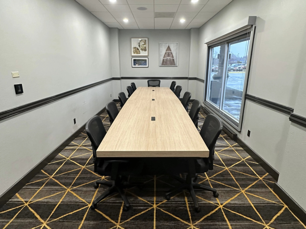 Holiday Inn Detroit Lakes - Lakefront by IHG - Général