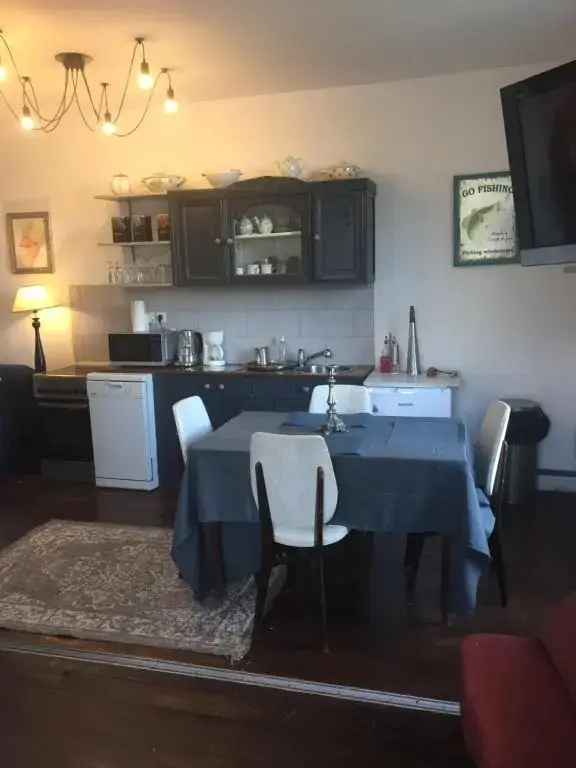 Lumineux appartement, jardin, vu sur mer