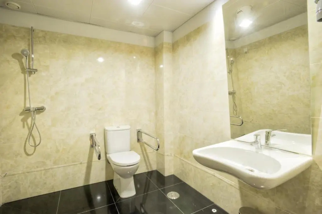 Classic Double room (full double bed)
