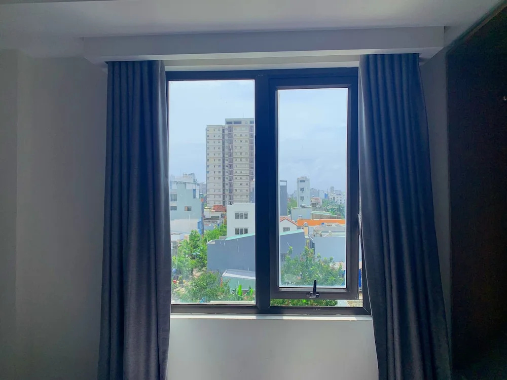 Superior Quadruple room with city view