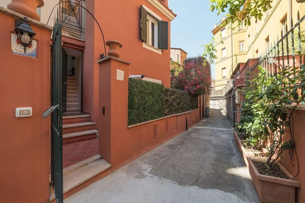 Santa Prassede Rooftop Terrace Studio