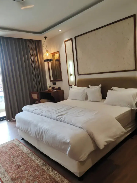 Premier room