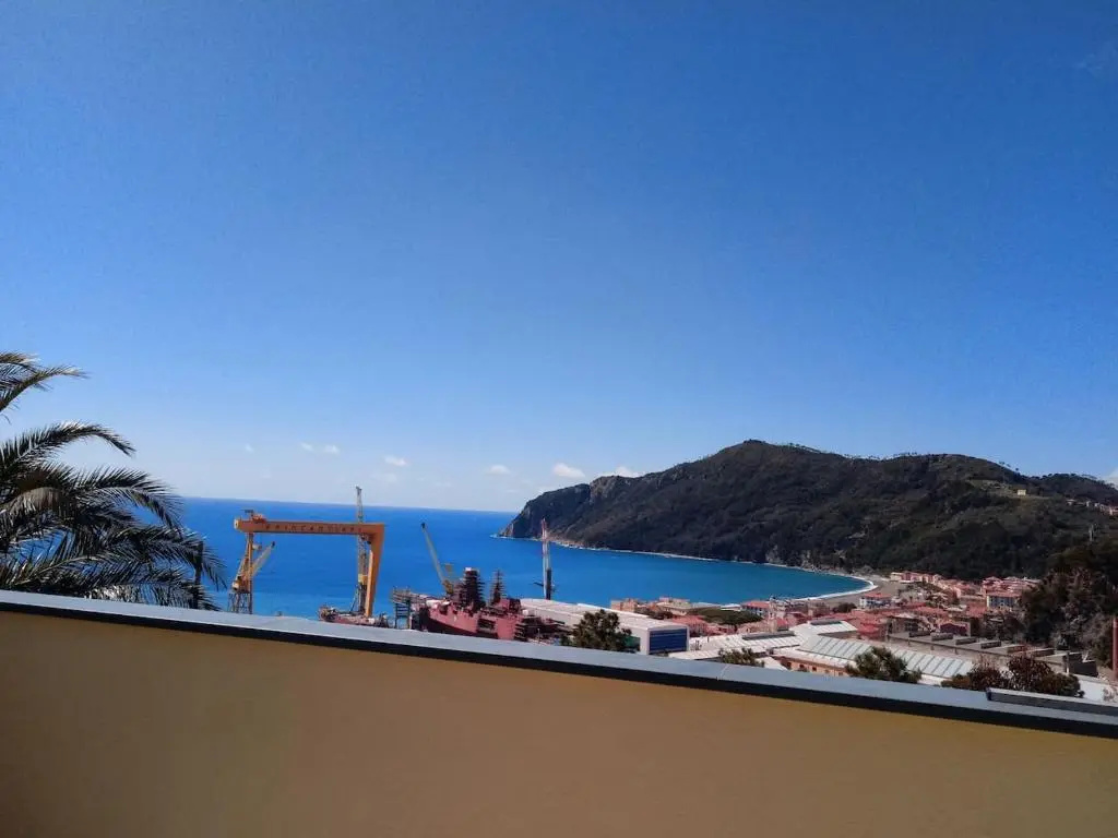 Appartamento Leccino con piscina - Riva Trigoso