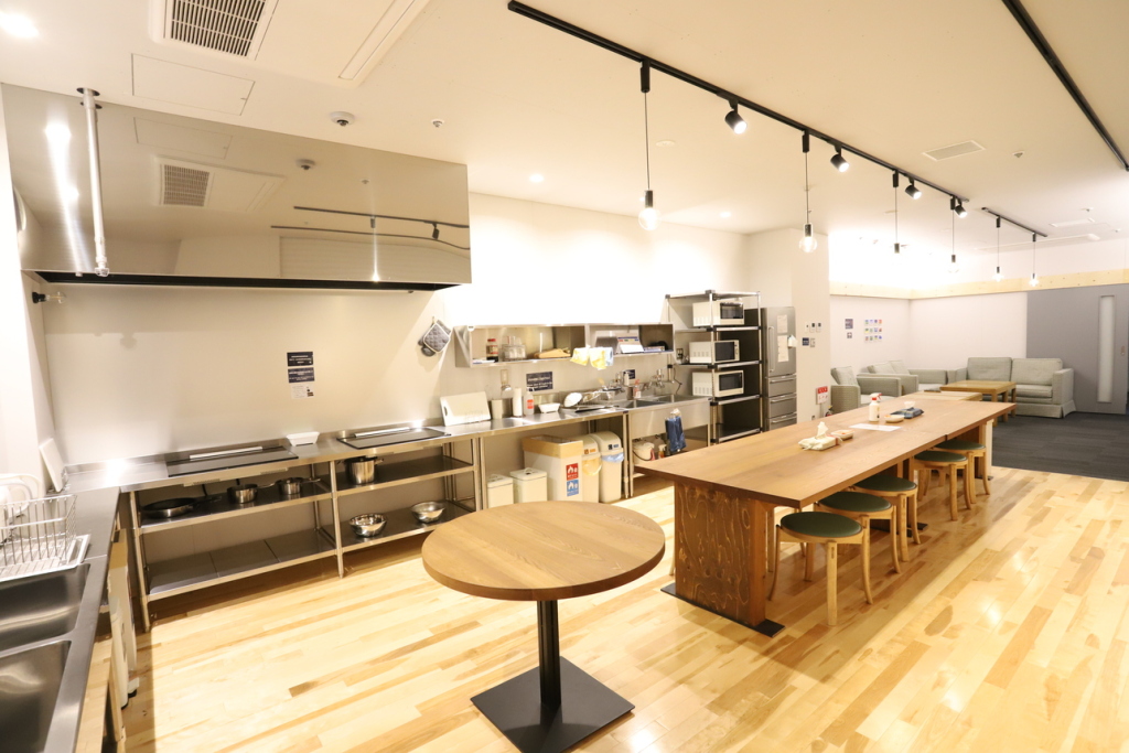 Tomar & Eversa (Hostel and Cafe Lounge) by null