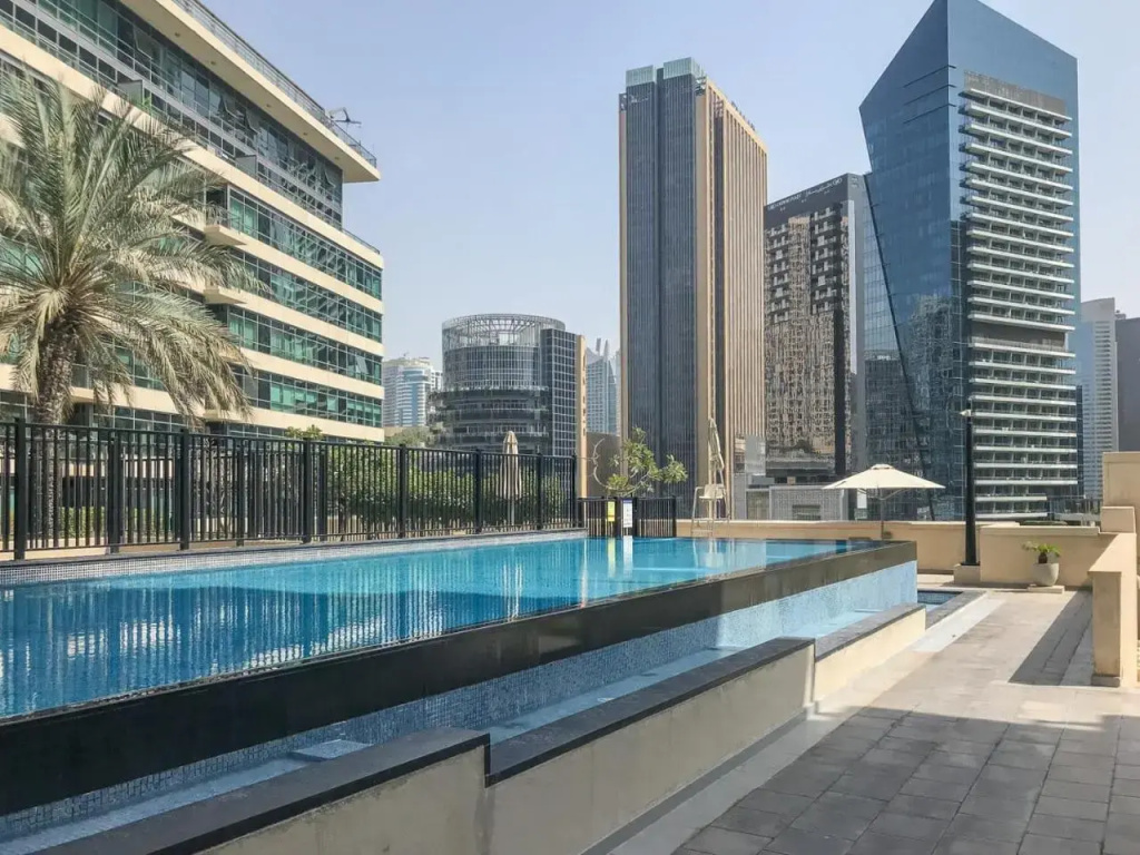 Frank Porter - Marina Quays West Tower