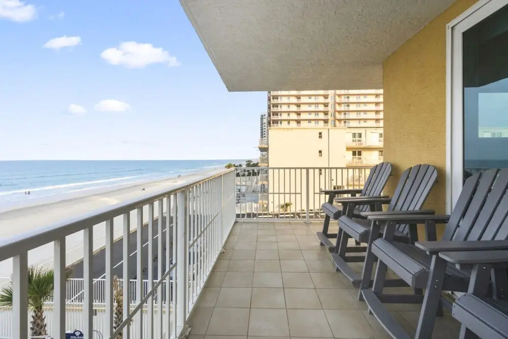 A Wave From it All Oceanfront Pool Condo