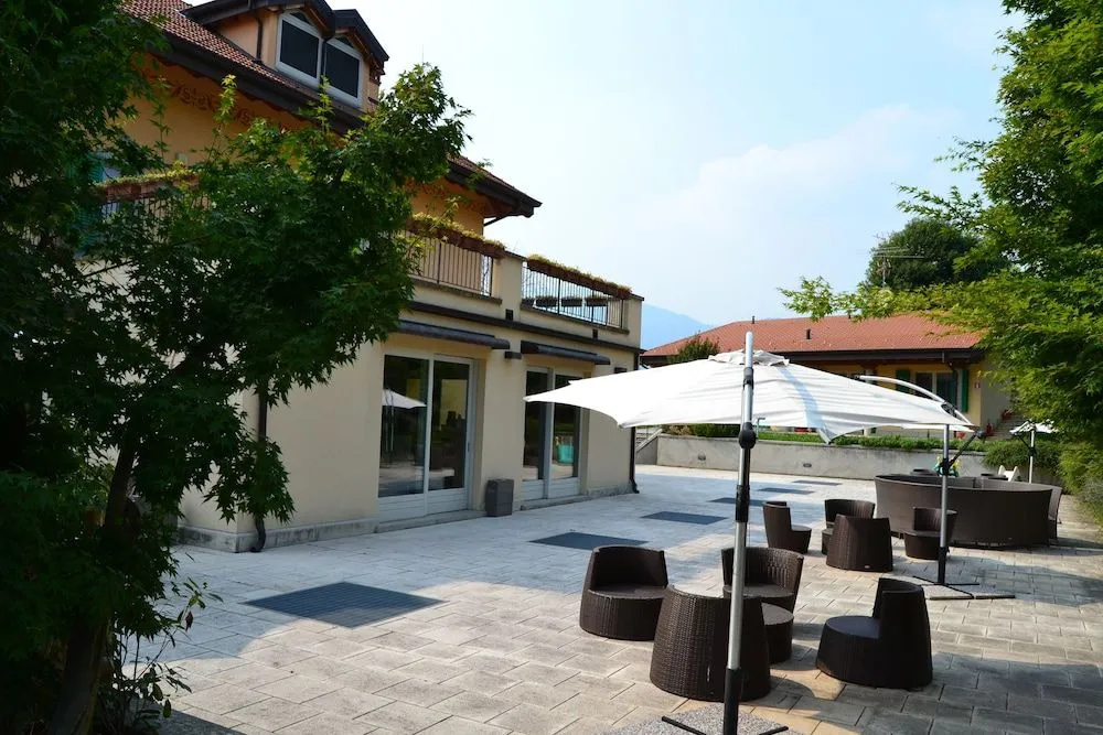 Hotel photo 12